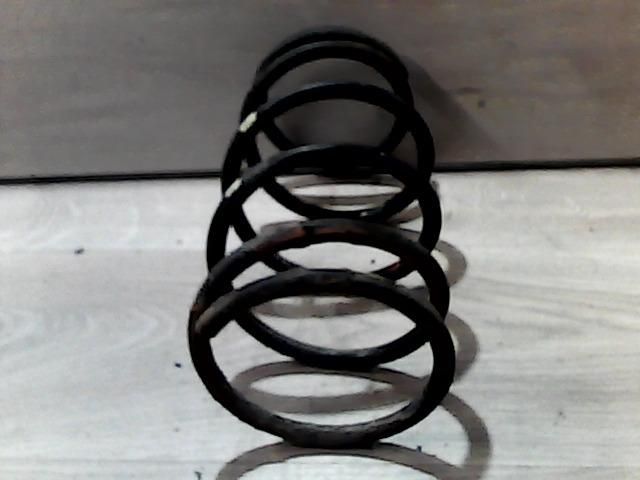 bontott SUZUKI SWIFT II Első Rugó