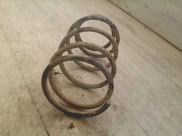 bontott SUZUKI SWIFT II Első Rugó