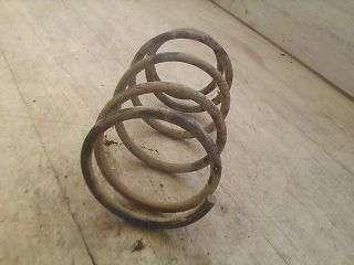 bontott SUZUKI SWIFT II Első Rugó