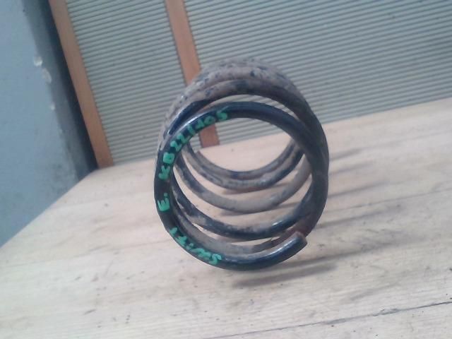 bontott SUZUKI SWIFT II Első Rugó