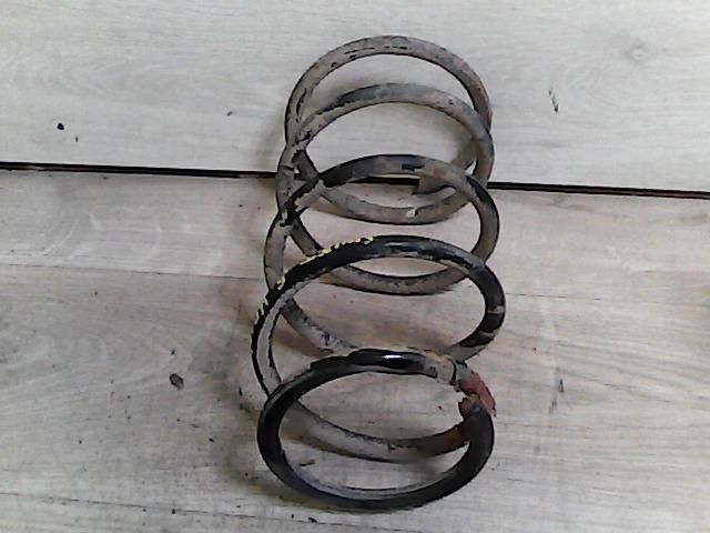 bontott SUZUKI SWIFT II Első Rugó