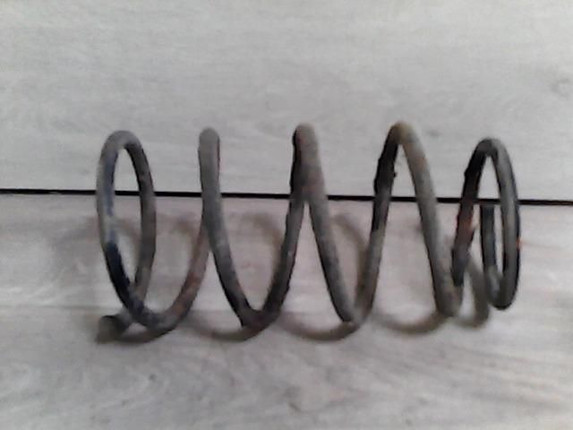 bontott SUZUKI SWIFT II Első Rugó