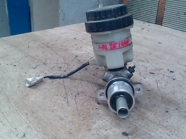 bontott SUZUKI SWIFT II Főfékhenger