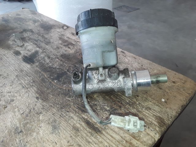 bontott SUZUKI SWIFT II Főfékhenger