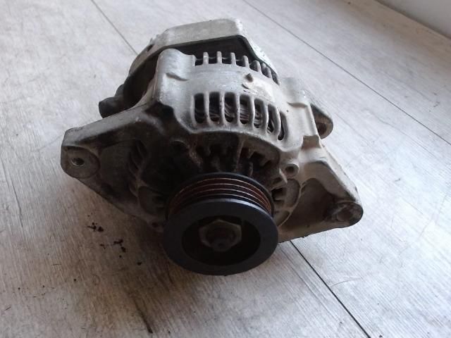 bontott SUZUKI SWIFT II Generátor Tartó Bak