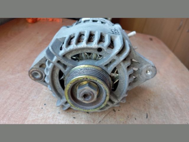 bontott SUZUKI SWIFT II Generátor