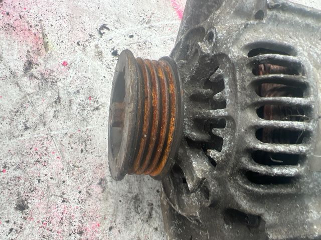 bontott SUZUKI SWIFT II Generátor