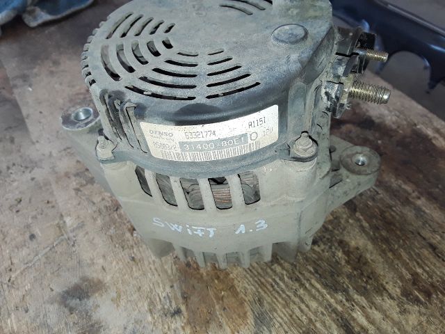 bontott SUZUKI SWIFT II Generátor