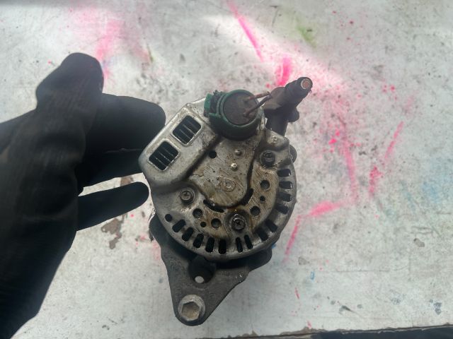 bontott SUZUKI SWIFT II Generátor