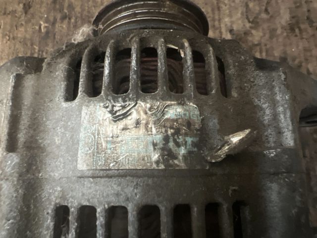 bontott SUZUKI SWIFT II Generátor