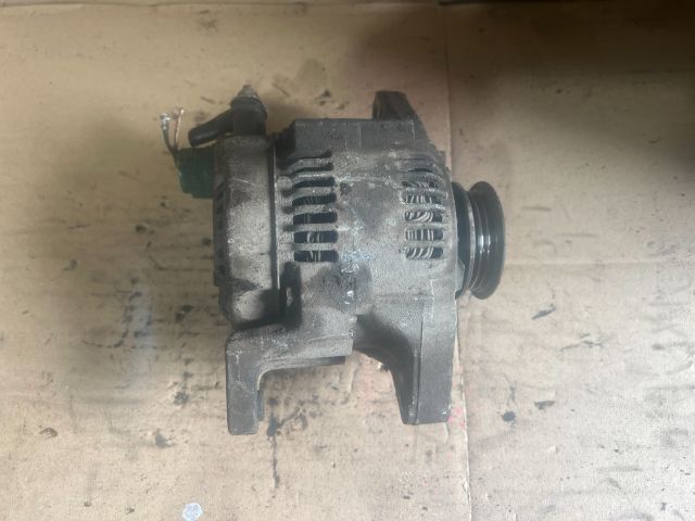 bontott SUZUKI SWIFT II Generátor
