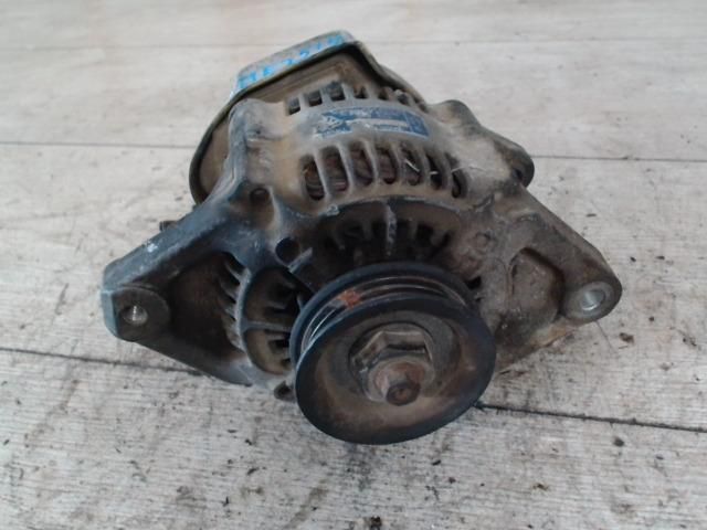 bontott SUZUKI SWIFT II Generátor