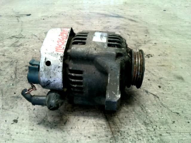 bontott SUZUKI SWIFT II Generátor