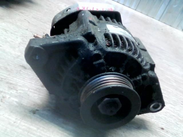 bontott SUZUKI SWIFT II Generátor