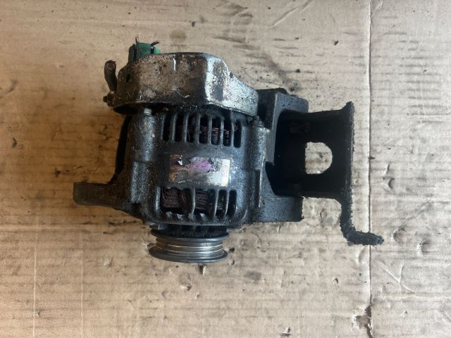 bontott SUZUKI SWIFT II Generátor