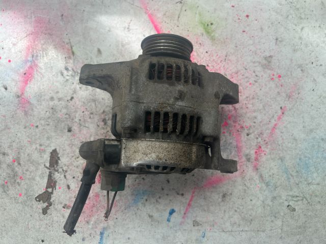 bontott SUZUKI SWIFT II Generátor