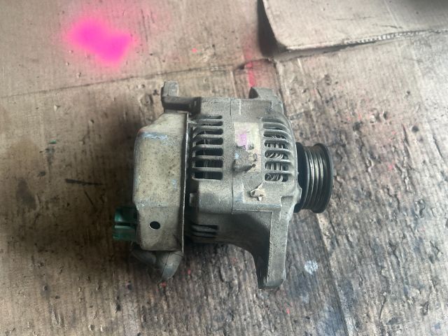 bontott SUZUKI SWIFT II Generátor