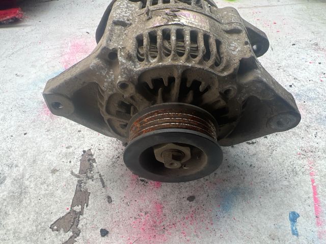 bontott SUZUKI SWIFT II Generátor