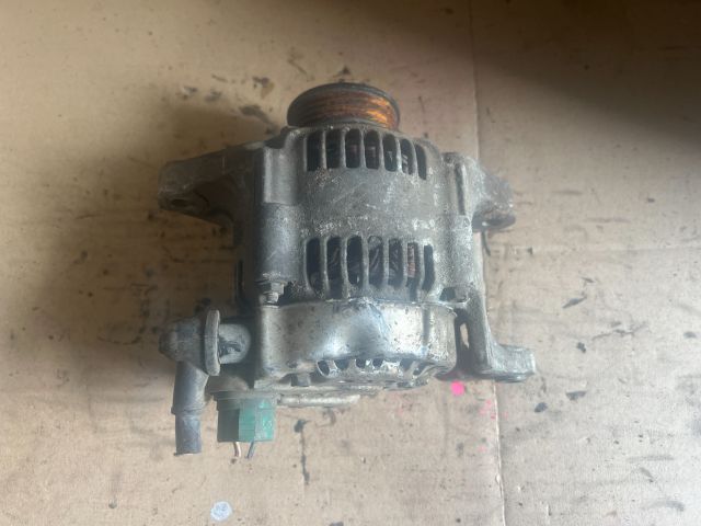 bontott SUZUKI SWIFT II Generátor