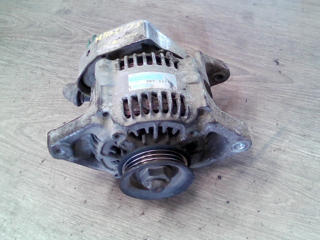 bontott SUZUKI SWIFT II Generátor