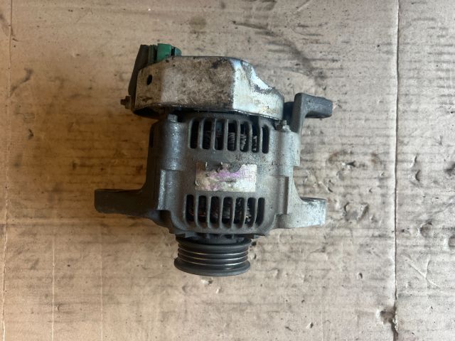 bontott SUZUKI SWIFT II Generátor