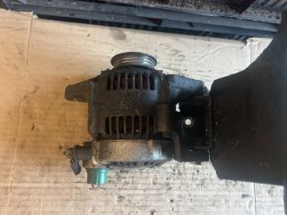 bontott SUZUKI SWIFT II Generátor