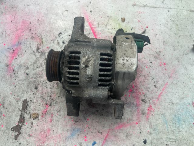 bontott SUZUKI SWIFT II Generátor