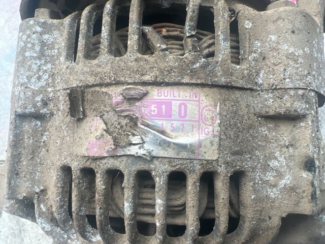 bontott SUZUKI SWIFT II Generátor