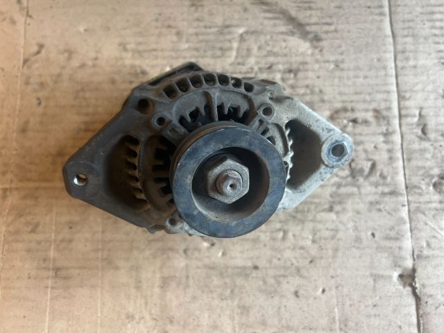 bontott SUZUKI SWIFT II Generátor