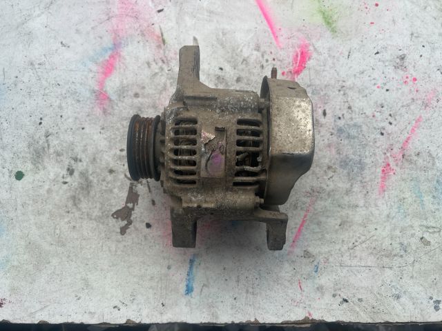 bontott SUZUKI SWIFT II Generátor