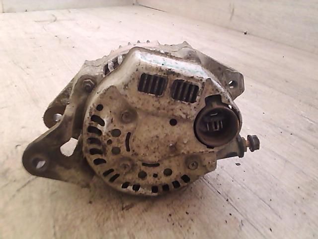 bontott SUZUKI SWIFT II Generátor