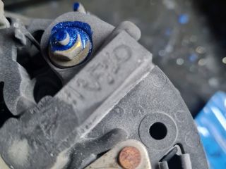 bontott SUZUKI SWIFT II Generátor