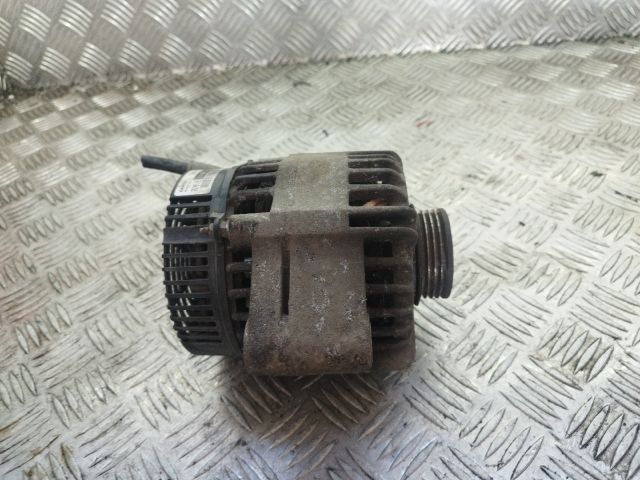 bontott SUZUKI SWIFT II Generátor