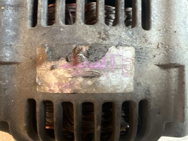 bontott SUZUKI SWIFT II Generátor