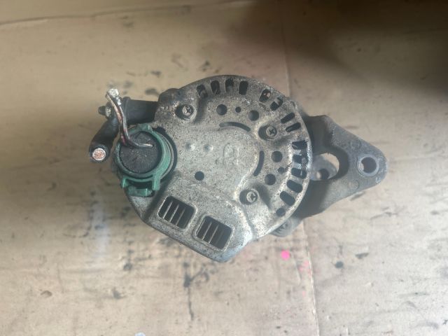 bontott SUZUKI SWIFT II Generátor