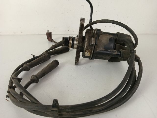 bontott SUZUKI SWIFT II Gyújtáselosztó és Gyertya Kábel