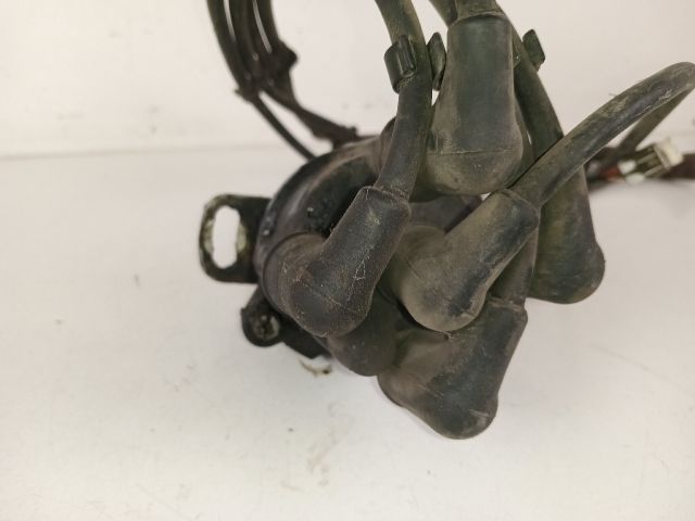 bontott SUZUKI SWIFT II Gyújtáselosztó és Gyertya Kábel