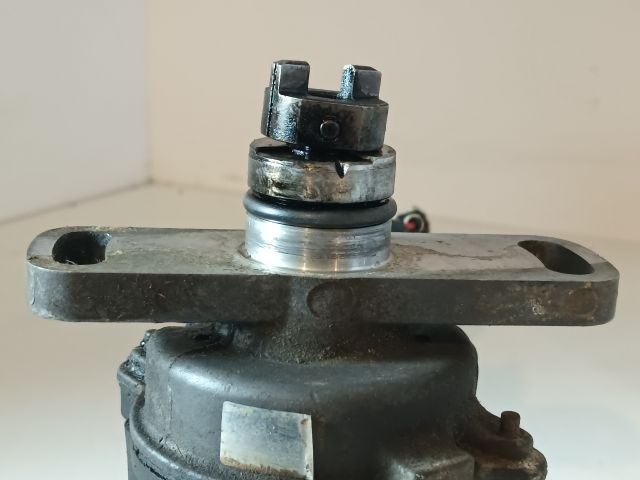 bontott SUZUKI SWIFT II Gyújtáselosztó