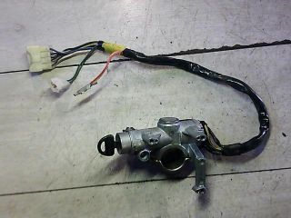 bontott SUZUKI SWIFT II Gyújtáskapcsoló Házzal