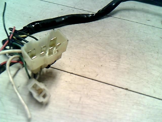 bontott SUZUKI SWIFT II Gyújtáskapcsoló Házzal