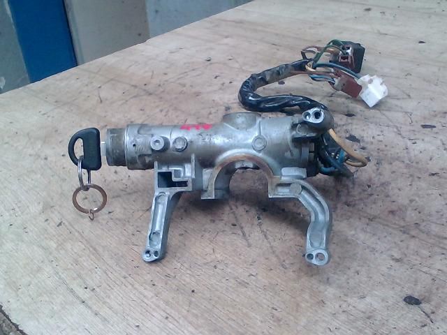 bontott SUZUKI SWIFT II Gyújtáskapcsoló