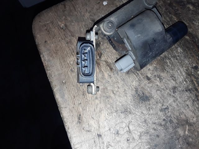 bontott SUZUKI SWIFT II Gyújtótrafó