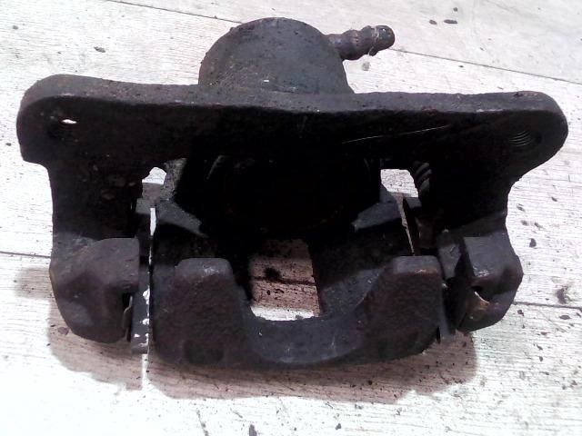 bontott SUZUKI SWIFT II Jobb első Féknyereg Munkahengerrel