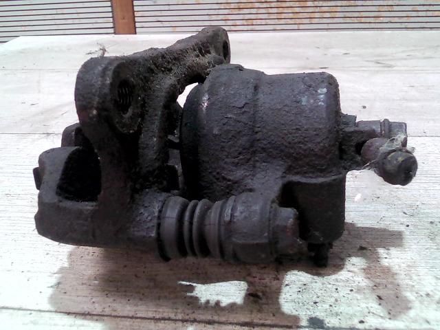 bontott SUZUKI SWIFT II Jobb első Féknyereg Munkahengerrel