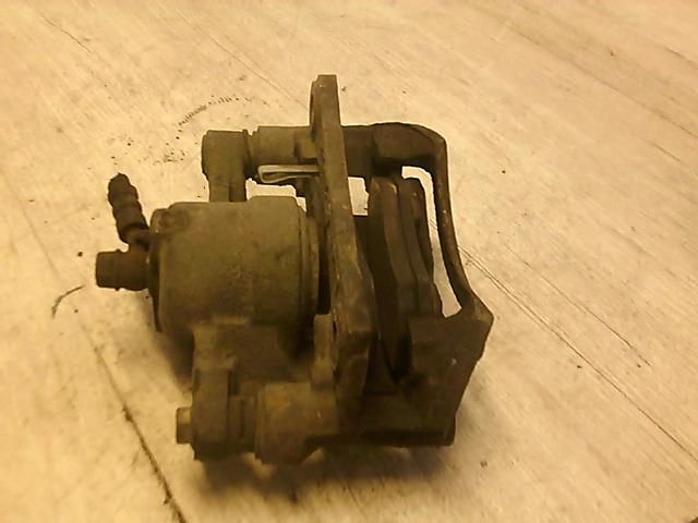 bontott SUZUKI SWIFT II Jobb első Féknyereg Munkahengerrel