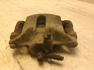 bontott SUZUKI SWIFT II Jobb első Féknyereg Munkahengerrel