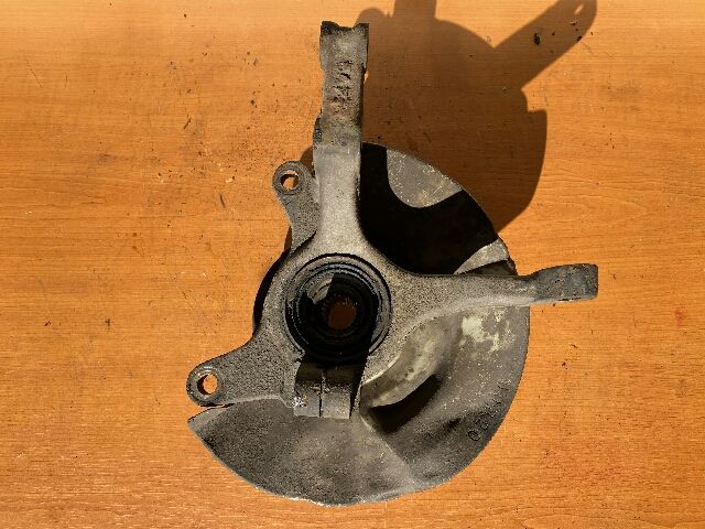 bontott SUZUKI SWIFT II Jobb első Kerékagy