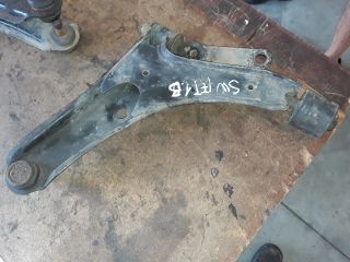 bontott SUZUKI SWIFT II Jobb első Lengőkar