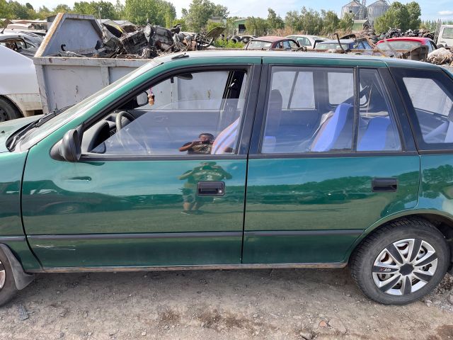 bontott SUZUKI SWIFT II Kiegyenlítő Tartály