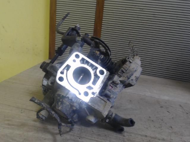 bontott SUZUKI SWIFT II Központi Injektor